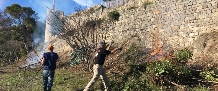 Reportage. Ces bénévoles restaurent le château de Clermont l’Hérault