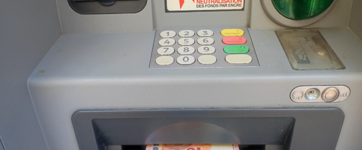 Saint-André-de-Sangonis. La dernière banque du centre du village s’en va (avec son distributeur de billets) !