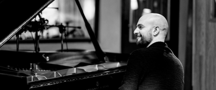 Emission Speciale – La paix par le piano avec Shai Maestro, “I care about honesty”